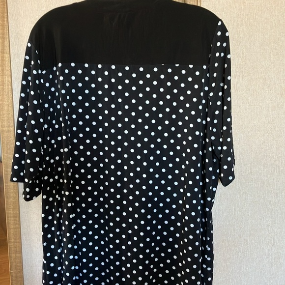 FINAL MARKDOWN Elie McCarthy Black and White Polka Dot Blouse 2x - Picture 5 of 7
